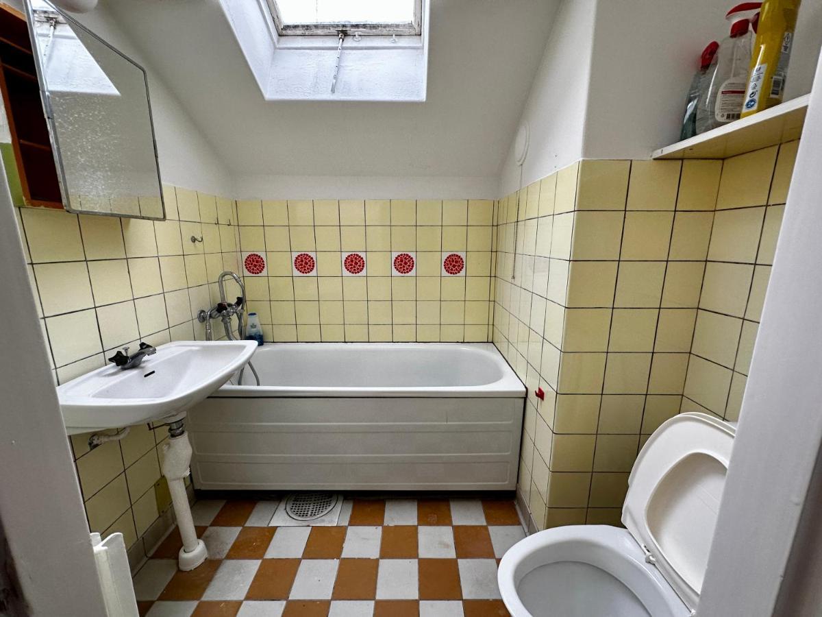 Ljungaverk Takvaning Med Ekgolv Och Badkar Naera Aelven Exterior photo
