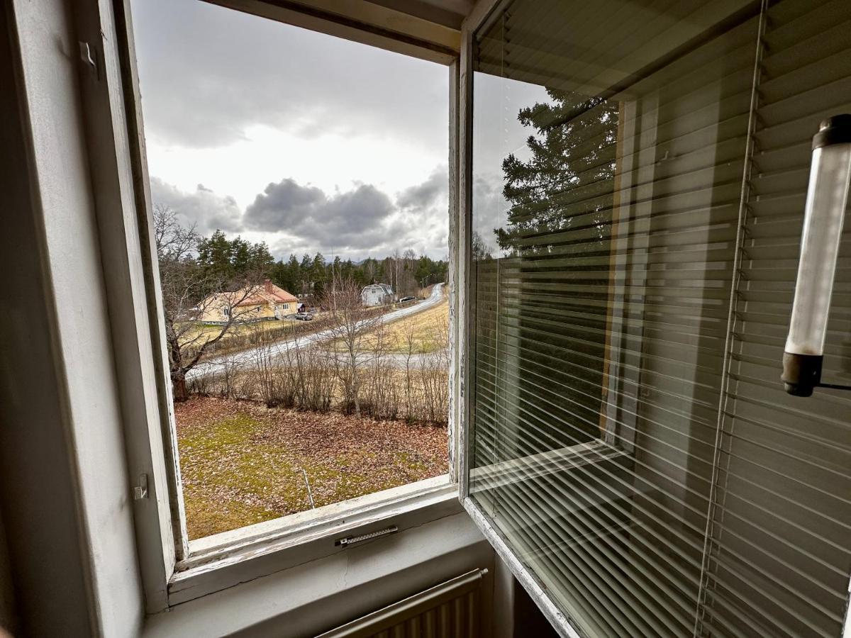 Ljungaverk Takvaning Med Ekgolv Och Badkar Naera Aelven Exterior photo