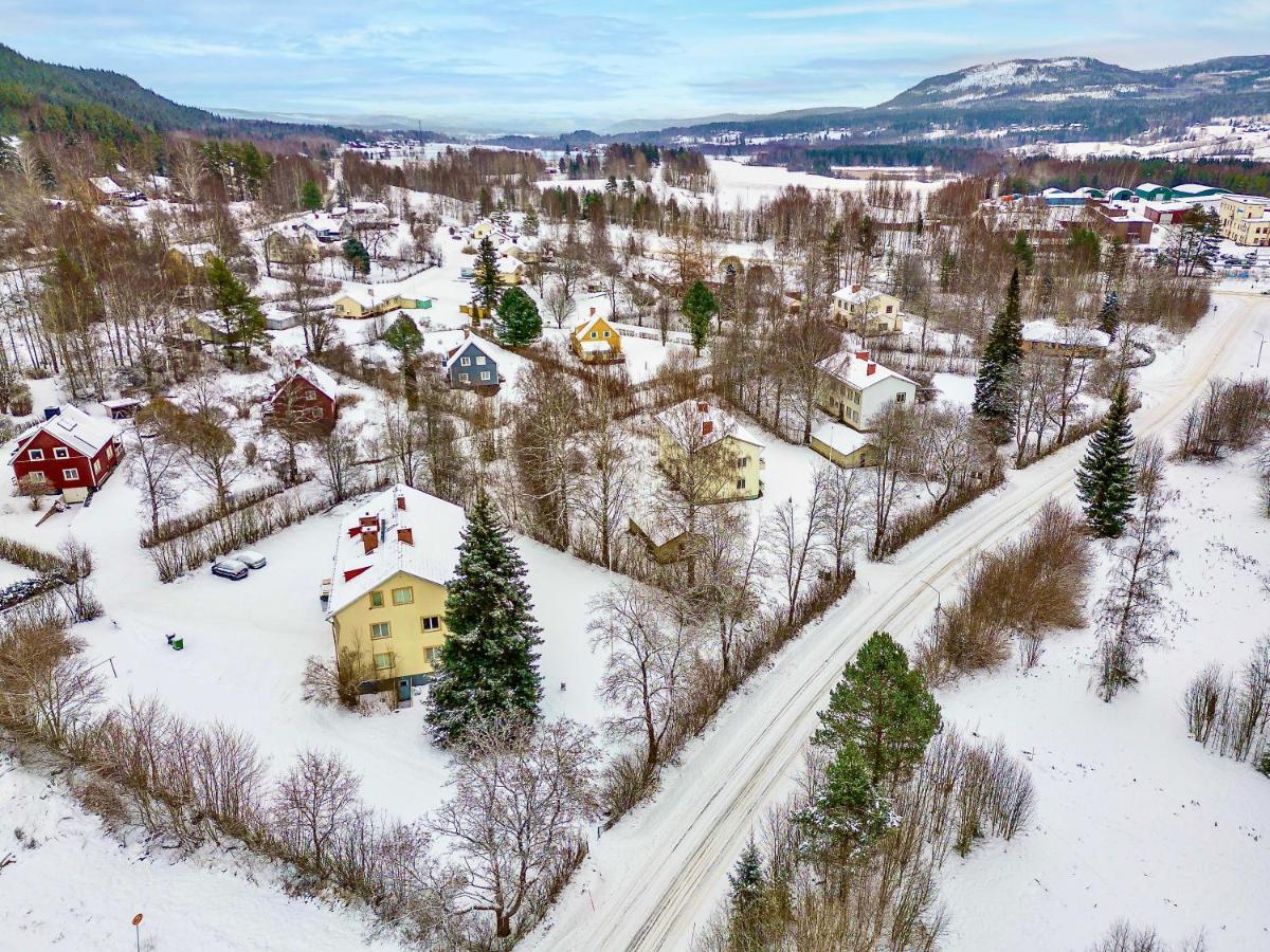 Ljungaverk Takvaning Med Ekgolv Och Badkar Naera Aelven Exterior photo