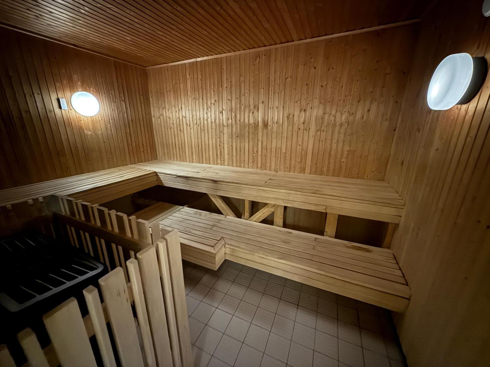 Ljungaverk Takvaning Med Ekgolv Och Badkar Naera Aelven Exterior photo